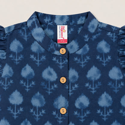 The Magic Wand Cambric Woven Ruffle Sleeves Tree Printed Crop Shirt And Oversized Polka Dots Pant Set - Navy Blue