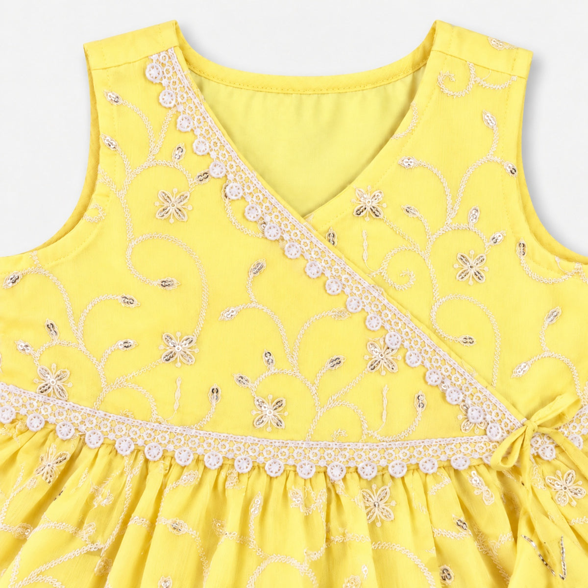 The Magic wand Woven Sleeveless Lace Embellished Kurti And Sharara Set With Dupatta - Yellow