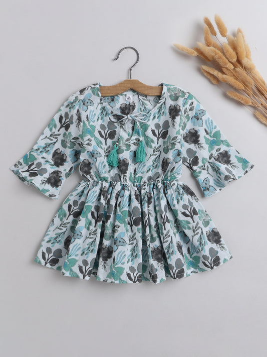 Gathered 3/4 Sleeves Floral Printed Round Neck Top With Tassels For Girls -Green