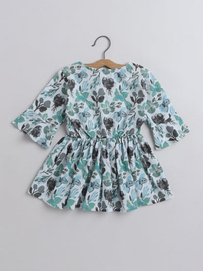 Gathered 3/4 Sleeves Floral Printed Round Neck Top With Tassels For Girls -Green