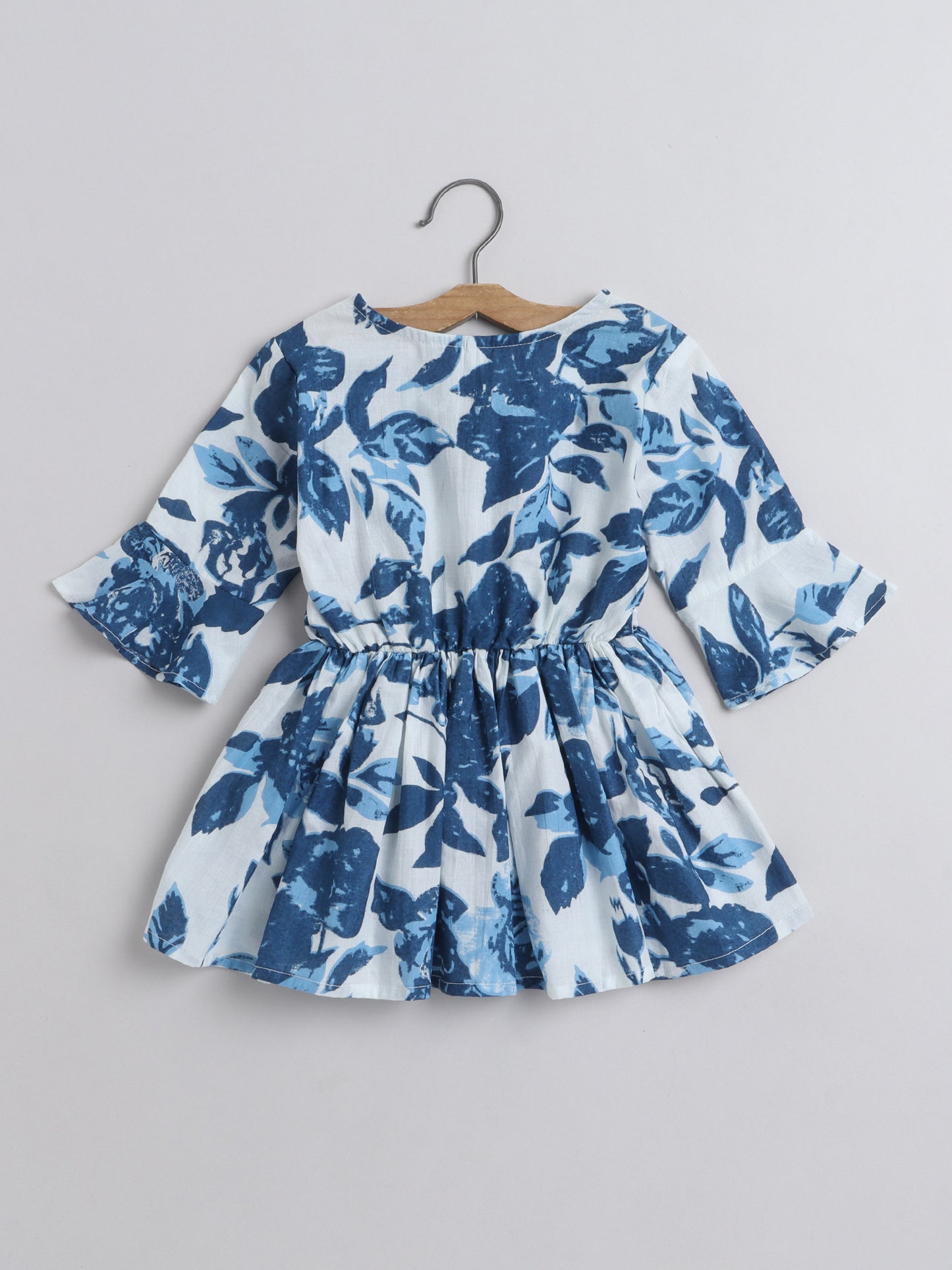 Gathered 3/4 Sleeves Floral Printed Round Neck Top With Tassels For Girls-Blue