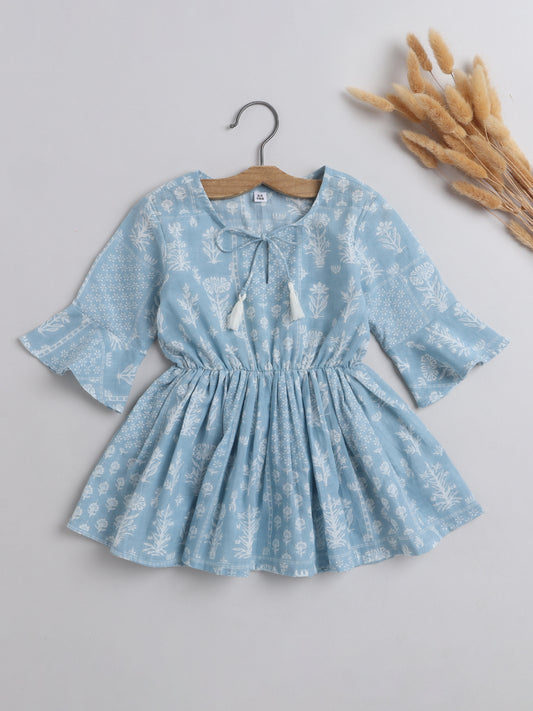 Gathered 3/4 Sleeves Floral Printed Round Neck Top With Tassels For Girls-Blue