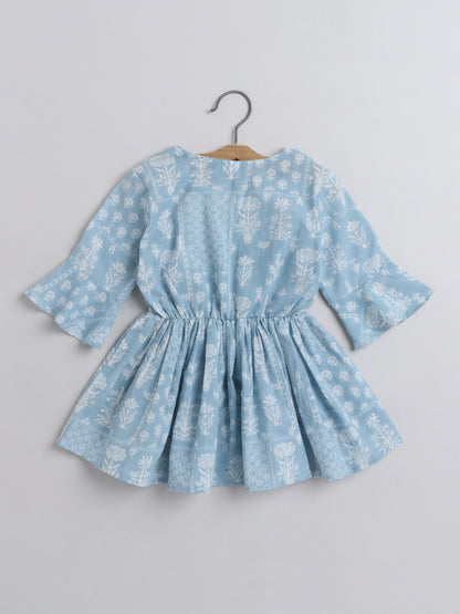 Gathered 3/4 Sleeves Floral Printed Round Neck Top With Tassels For Girls-Blue