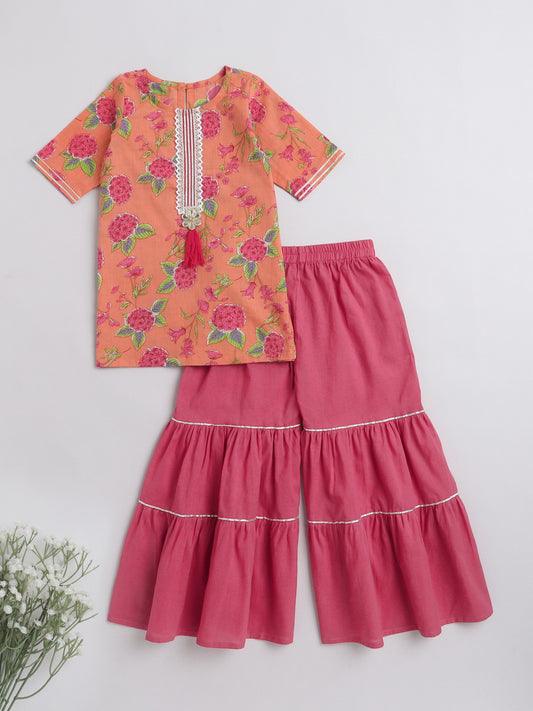 Printed Short Sleeves Kurta with Gota detailing & Sharara Set For Girls-Peach