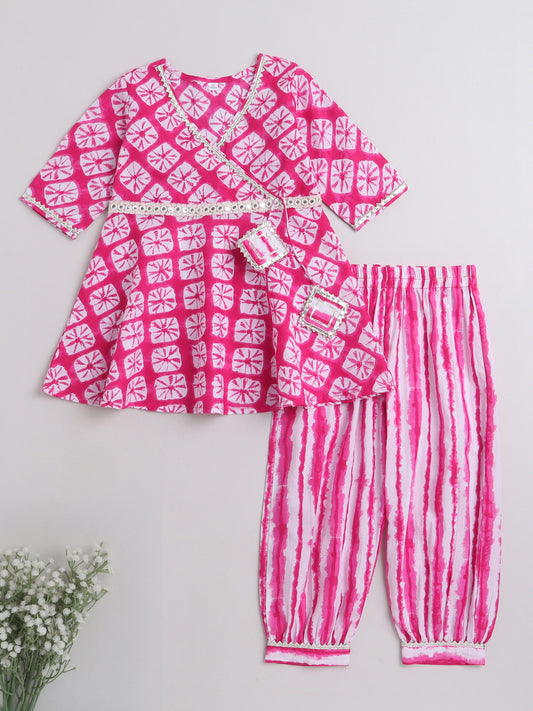 Leheriya Printed 3/4th Sleeves Gota Lace Kurta & Balloon Pant Set For Girls-Fuchsia