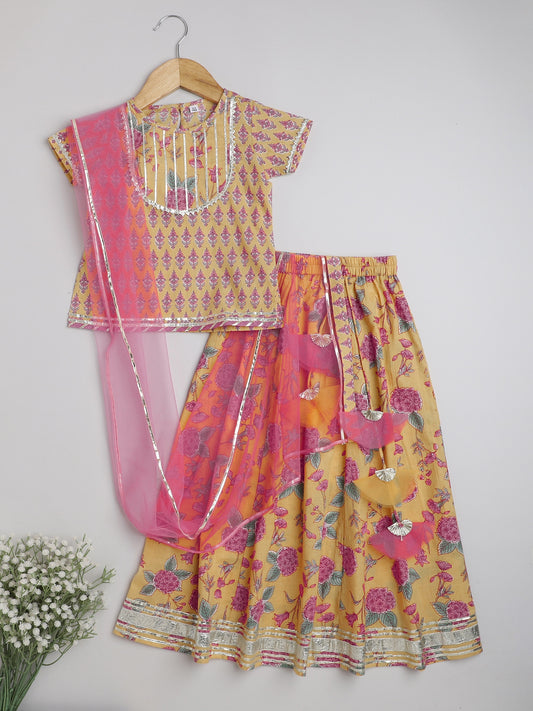 Floral Printed Gota Lace Detailing Short Sleeves Choli With Tassels Embelished Lehenga And Dupatta Set For Girls-Yellow