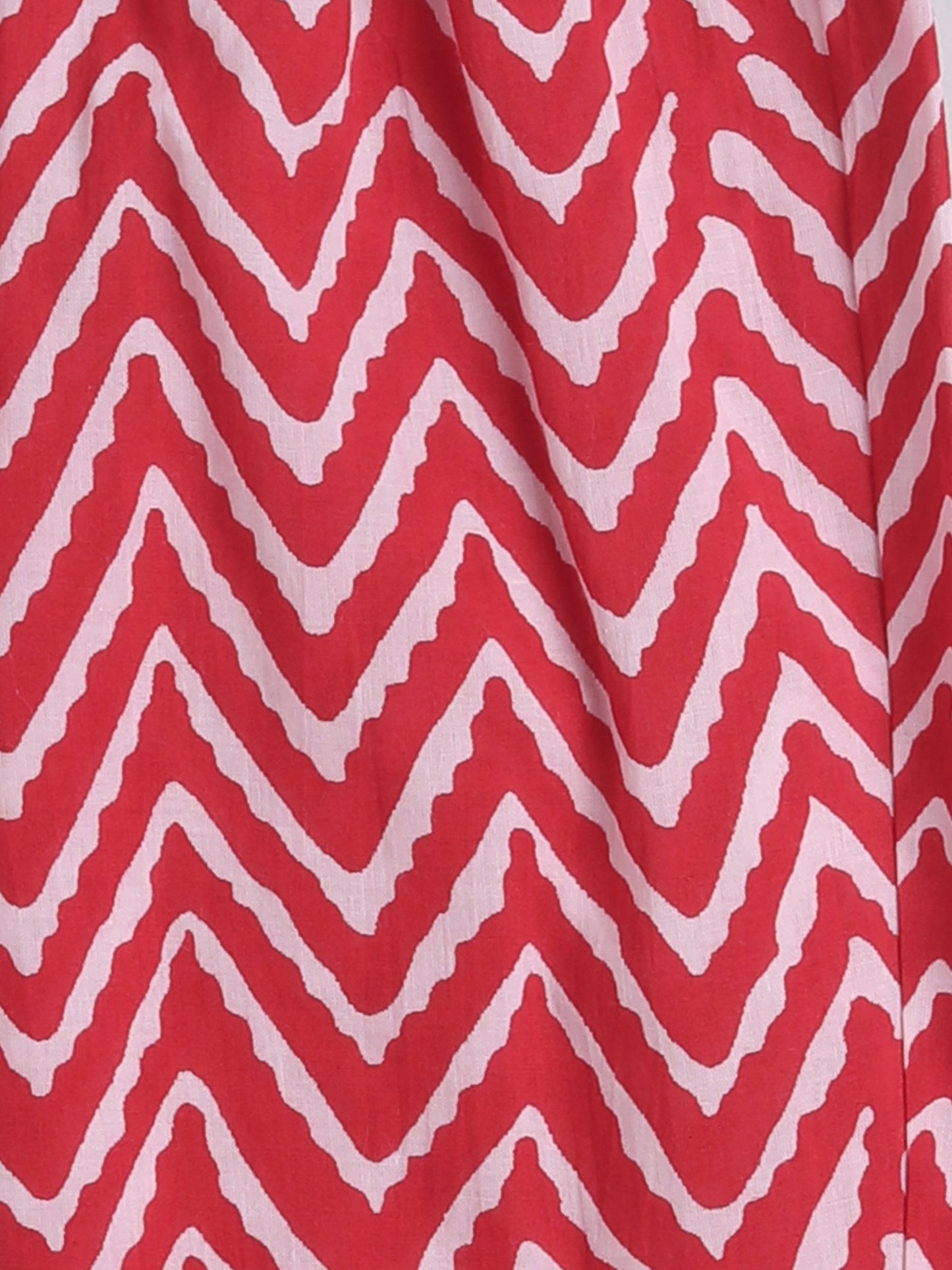 Half Sleeves Seamless Floral Printed & Gota Lace Embellished Kurta With Chevron Designed Pant & Dupatta - Red