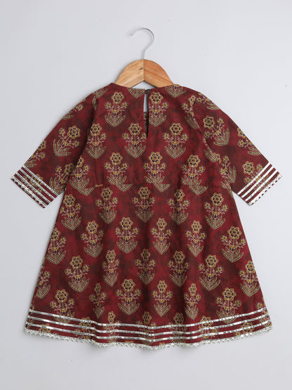 Floral Printed Elbow Sleeves Gota Lace Embelished Aline Kurta with Straight Pants With Dupatta For Girls-Maroon