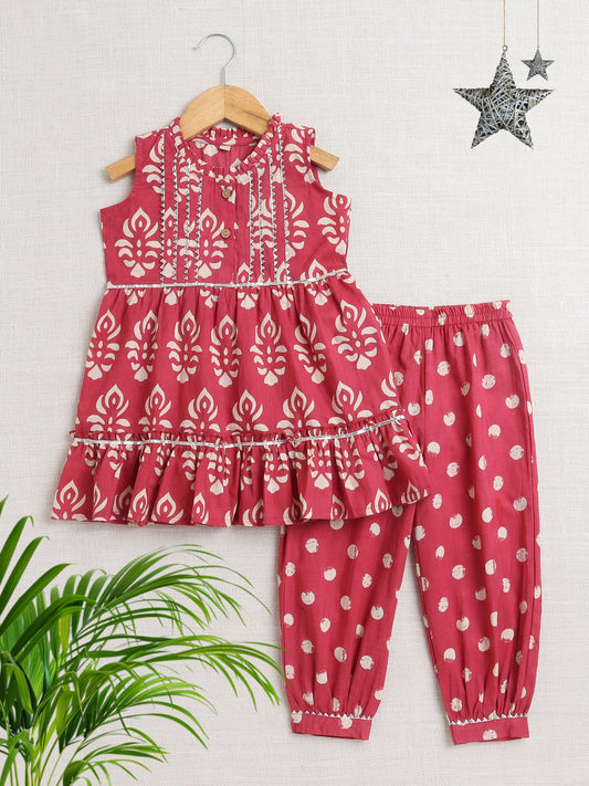 The Magic Wand Sleeveless Floral Printed Lace Embellished Kurta & Afghani Pant Set-Maroon