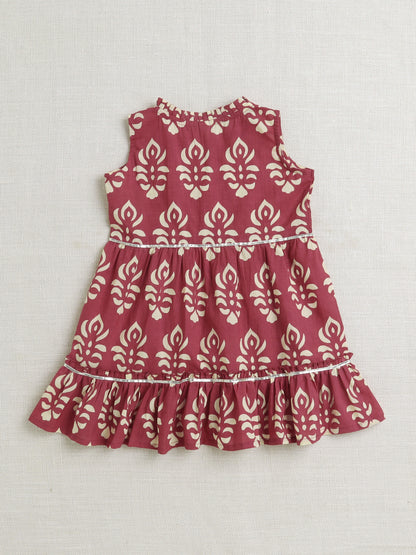 The Magic Wand Sleeveless Floral Printed Lace Embellished Kurta & Afghani Pant Set-Maroon