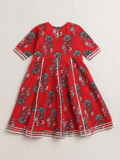 Floral Printed Elbow Sleeves Gota Lace Tassled Anarkali Kurti And Pant Set With Dupatta-Red