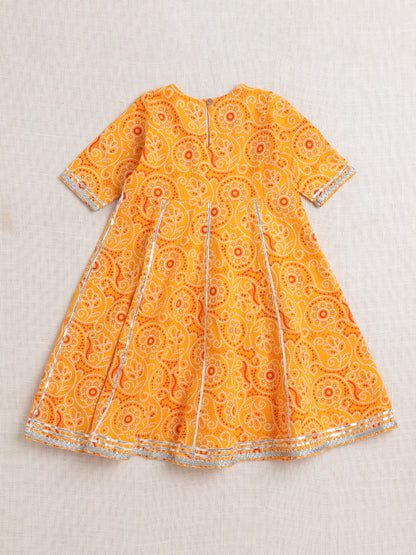 Bandhani Printed Elbow Sleeves Tassled Gathered Anarkali Kurti And Pant Set With Dupatta-Yellow