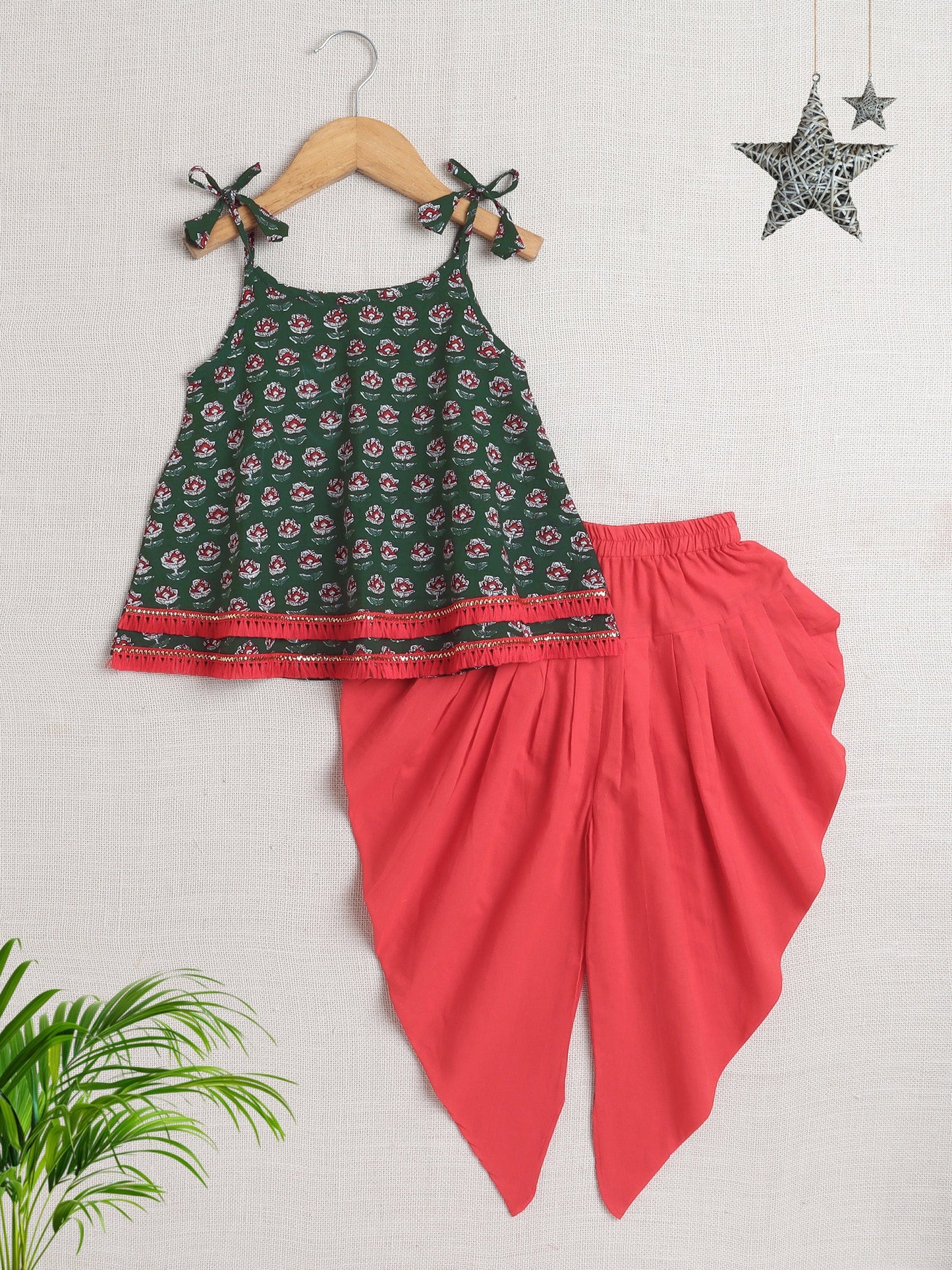 The Magic Wand Sleeveless Tie Up All over Print with Lace Kurta Dhoti Set for Navratri  Green