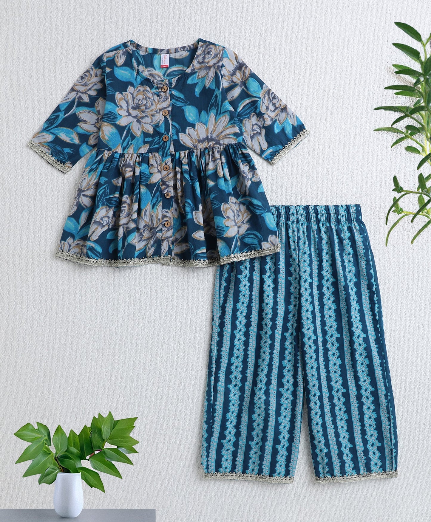 Cotton Woven Three Fourth Sleeves Floral Printed Top and Balloon Pant Set- Blue