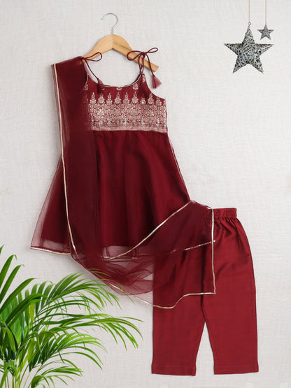 Sleeveless Brocade Printed Kurta Set-Maroon