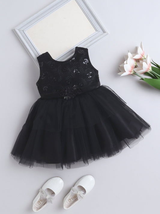 The Magic Wand Sleeveless Satin Band Sequins Flower Tiered Party Dress - Black