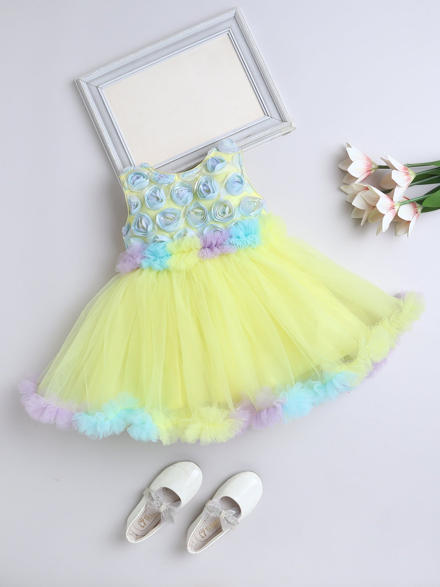 Sleeveless Flower Detailed Fit & Flare Dress -Yellow
