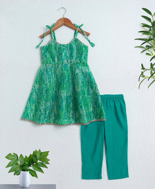 The Magic Wand Woven Shoulder Tie Ups Abstract Printed Kurta & Pant Set - Green