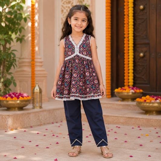 Woven Sleeveless Digital Printed Kurti and Pant Set- Navy Blue