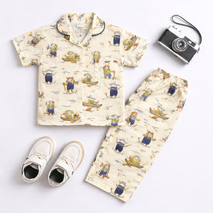 The Magic Wand Cotton Woven Half Sleeves Animals Printed Shirt And Pyjama Nightsuit Set - Off White