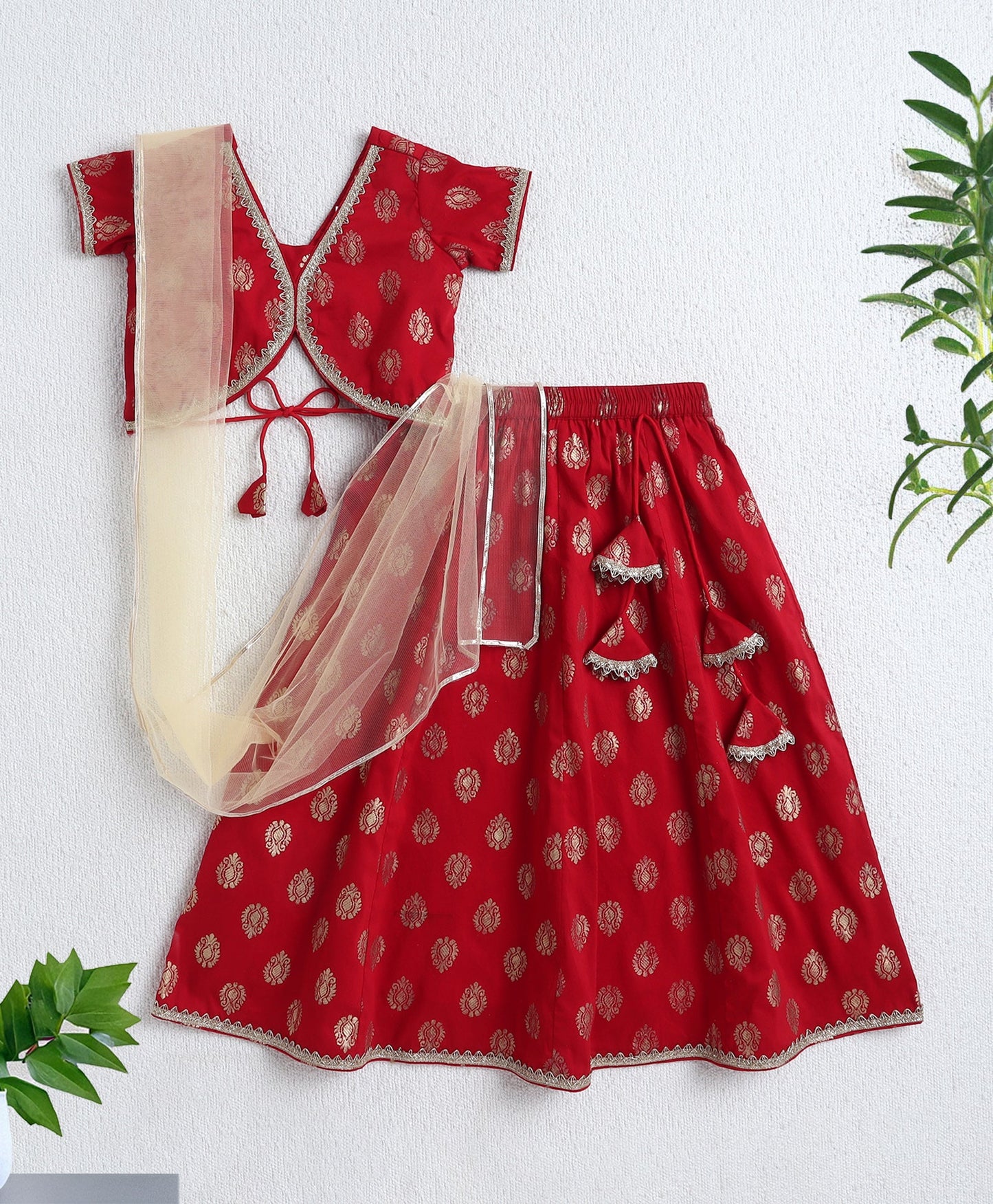 Woven Half Slevees Printed Choli and Lehenga set with Dupatta- Red